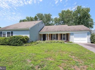 1869 Harcourt Ave, Crofton, MD 21114