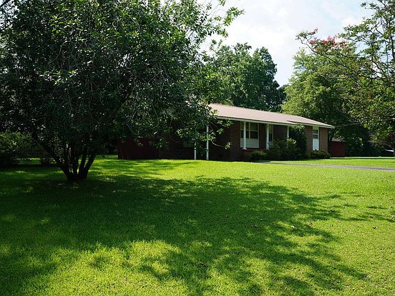 4th image of 105 Eden Dr