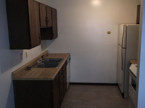 2nd image of 3217 Wilmington Pike APT 22