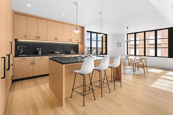 Sold by Nest Seekers International | media 2