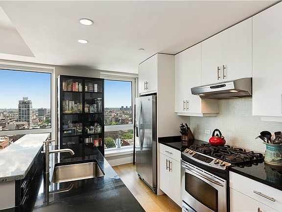 4th image of 440 Kent Ave APT 21D