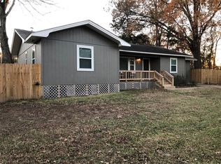 943 W Polk St, Livingston, TX 77351