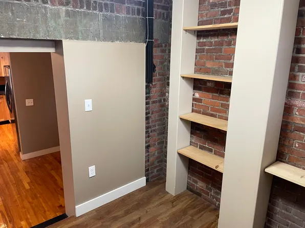 451 Central Ave Ste B, Dover, NH 03820