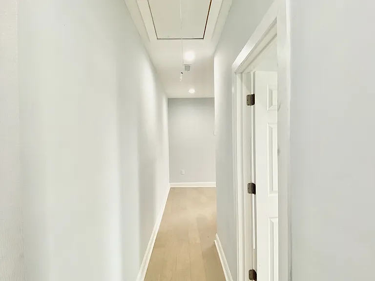 1247 Snyder Ave #3 — Photo 7