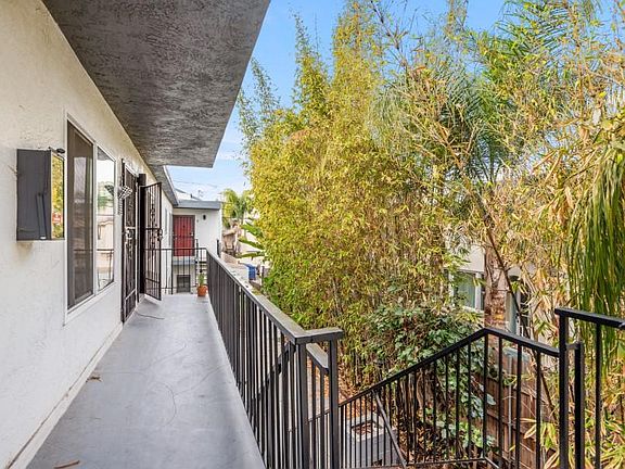 2nd image of 4136 Louisiana St #5
