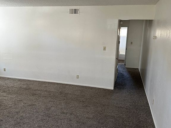 3rd image of 2208 Chrysler Dr #4