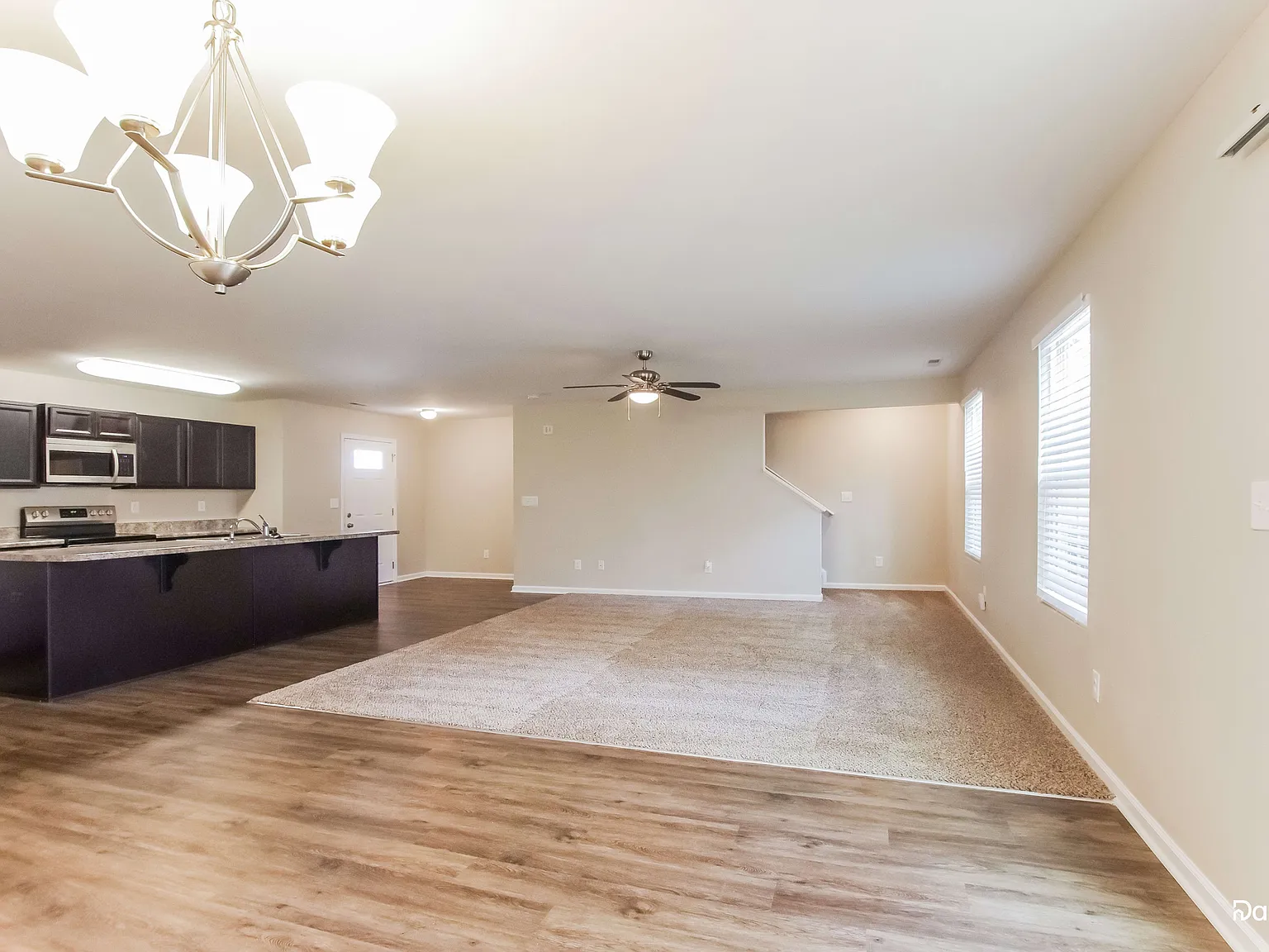 3 bed, 2.5 bath, 1753 sqft, $1,925 — Photo 4