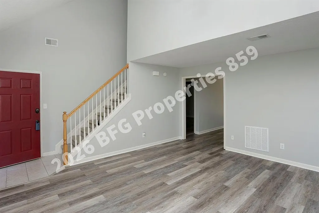 241 Preakness Dr — Photo 4