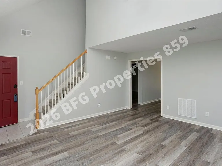 241 Preakness Dr — Photo 4