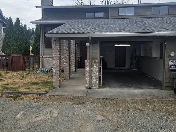 2nd image of 334 3rd Pl SW
