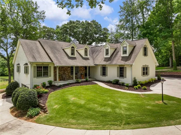 5825 Sweetbottom Ln, Clermont, GA 30527