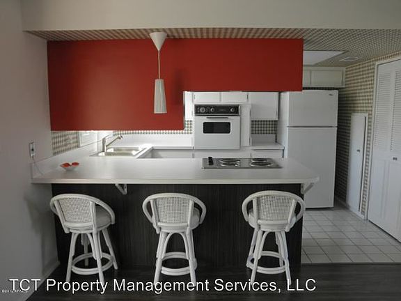 3rd image of 8526 E Montebello Ave