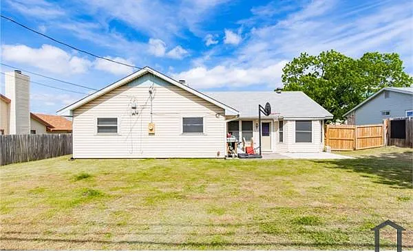 1712 Becker Dr — Photo 15