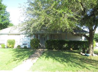 923 Short Line Blvd, Midlothian, TX 76065