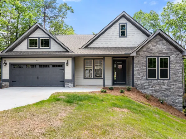 92 Smoke Ridge Way, Cleveland, GA 30528