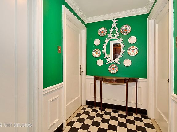 2nd image of 1366 N Dearborn Pkwy #2C