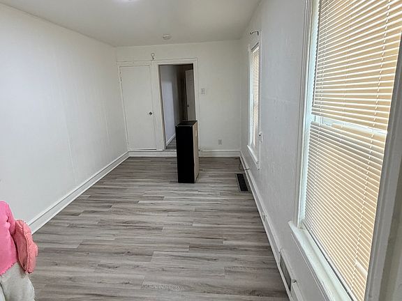 3rd image of 1113 Spring St Unit 1