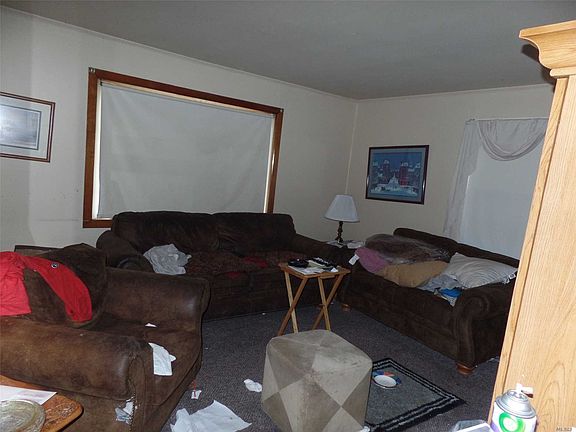 4th image of 93 Centre St
