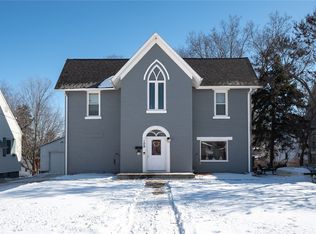 109 S Booth St, Anamosa, IA 52205