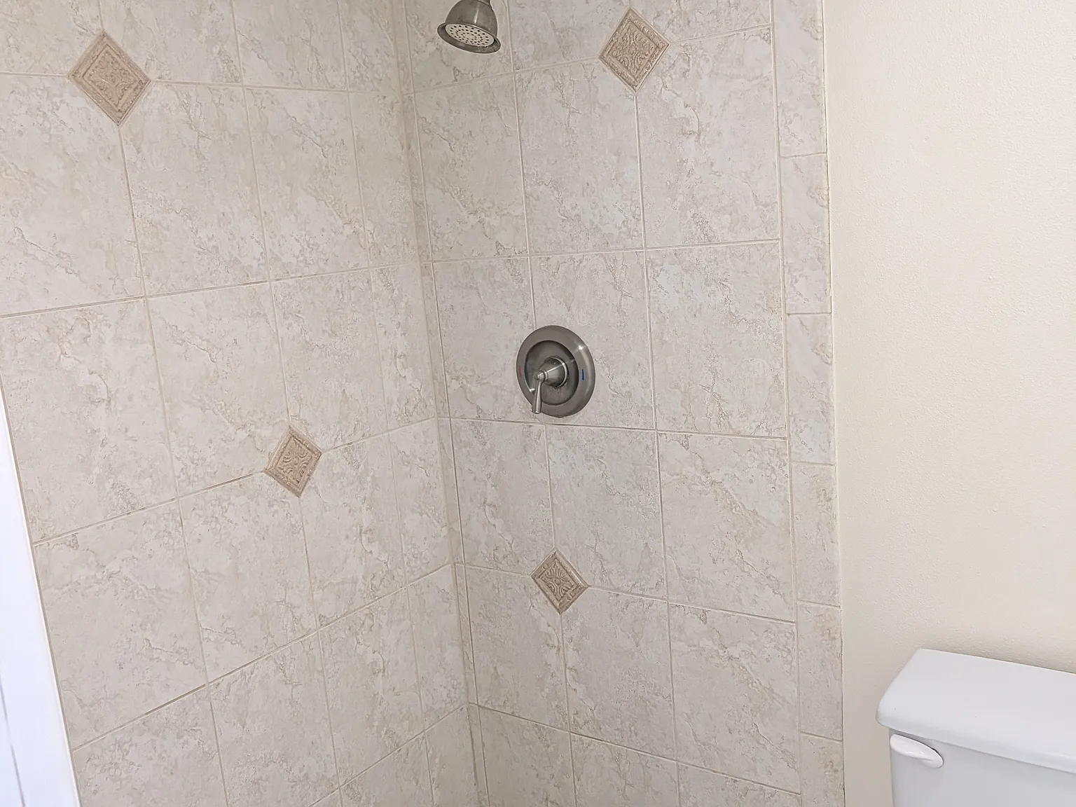 2 bed, 894 sqft, $1,600 — Photo 3