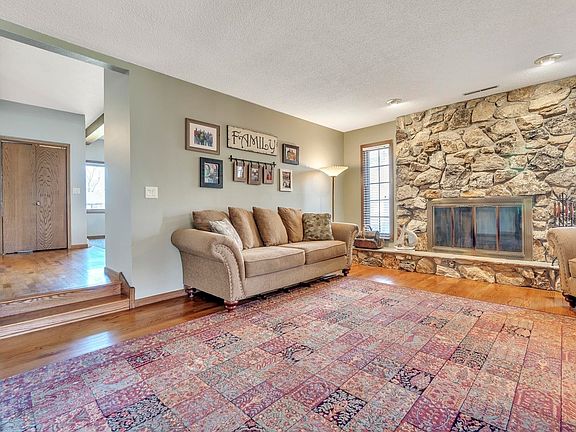3rd image of 1302 Julia St