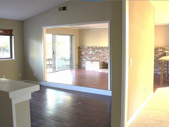 2nd image of 982 King George Way