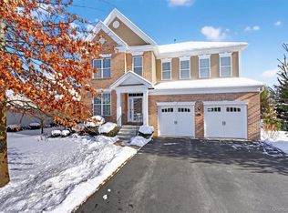 17 Tompkins Lane, Hopewell Junction, NY 12533