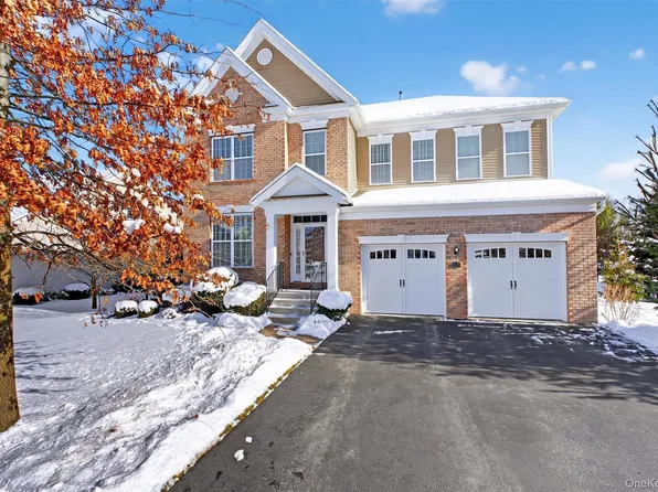 17 Tompkins Lane, Hopewell Junction, NY 12533