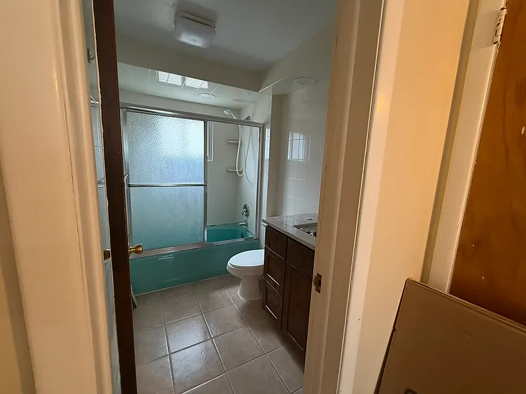 614 6th Ave #2 — Photo 7