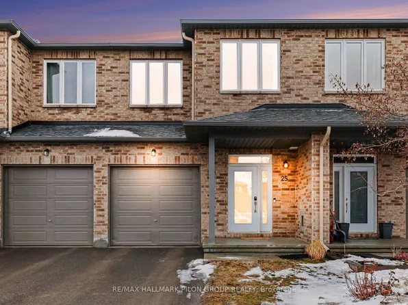 25 McPhail Rd, Carleton Place, ON K7C 0P6