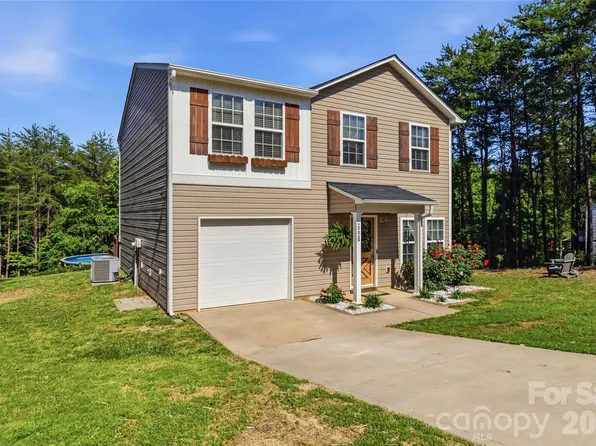 2220 Pinnacle View Dr, Kings Mountain, NC 28086