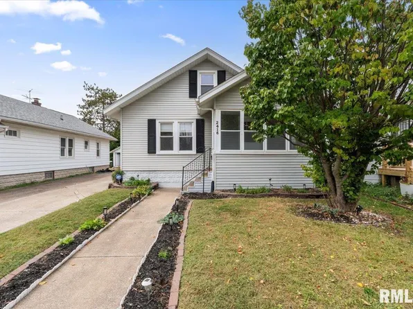 2416 30th St, Rock Island, IL 61201