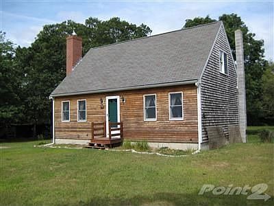 2nd image of 613 Boxberry Hill Rd