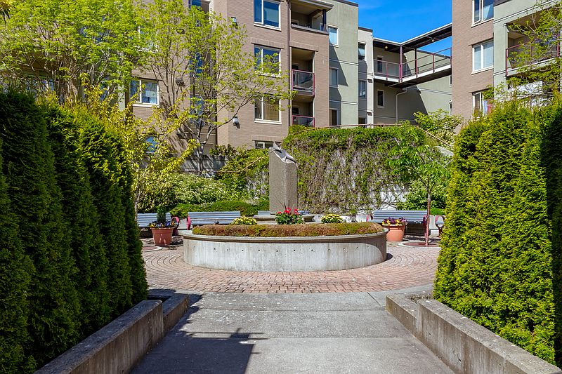 Victoria Apartment for rent - 2 Bedrooms — photo 49