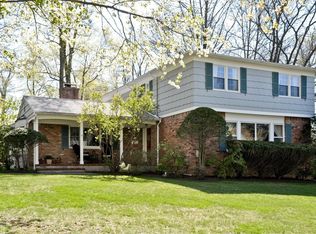 50 Runnymeade Rd, Berkeley Heights, NJ 07922