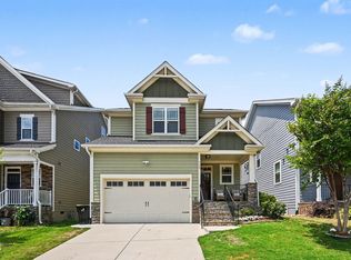 712 Goldenview Acres Ct, Apex, NC 27502