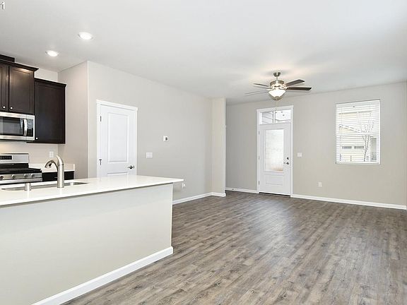4th image of 7103 NE 153rd Pl