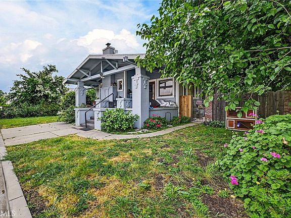 5th image of 1121 Marin St