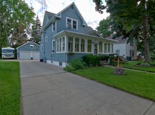 831 Elm St, De Pere, WI 54115