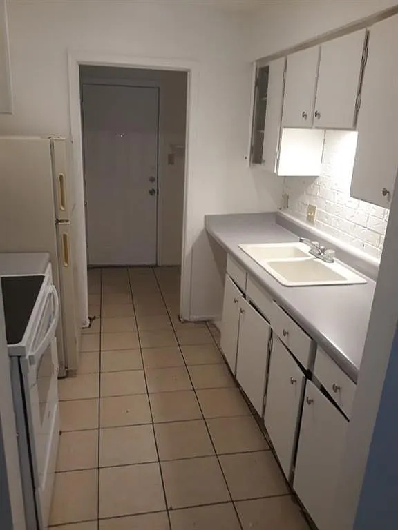 2 bed, 1.0 bath, 800 sqft, $995 — Photo 4