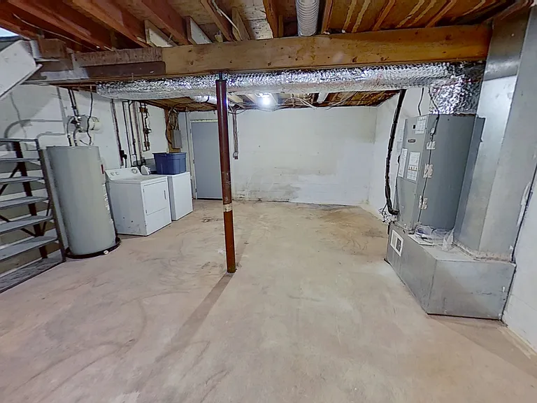 122 S Shenandoah Ave — Photo 5