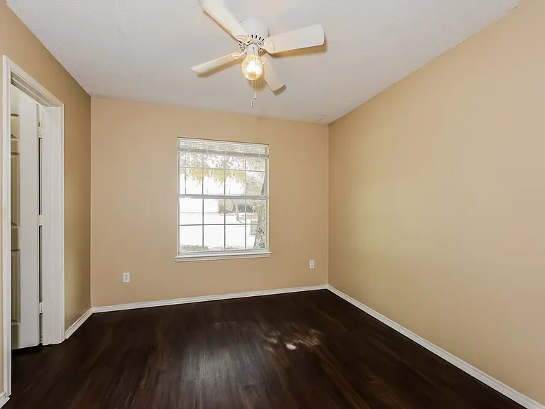 2021 Wildwood Dr — Photo 14