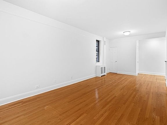 4th image of 330 8th Ave APT 4D