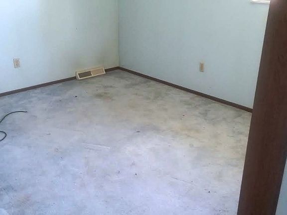 3rd image of 5383 Wellesley Ave