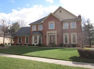 6808 Fallen Leaf Cir, Louisville, KY 40241