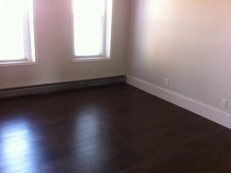 131 N Front St #A — Photo 5