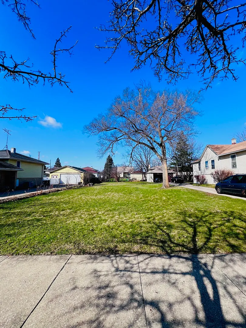 4530 Arthur Ave photo 1