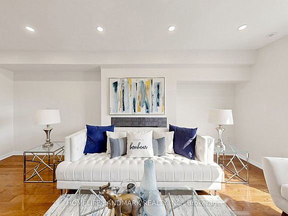 5th image of 70 Sanctuary Way