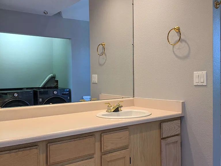 123 E Bayaud Ave — Photo 39