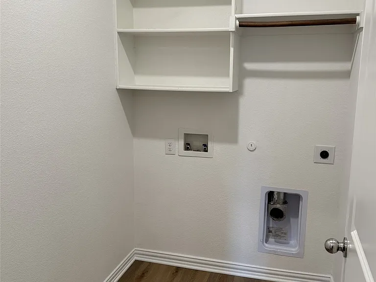 537 Robinson Way — Photo 15